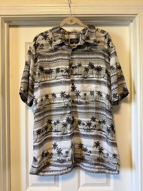 Quicksilver Waterman Collection Camp Shirt - Aloha Hawaiian Gray/Beige - Size L